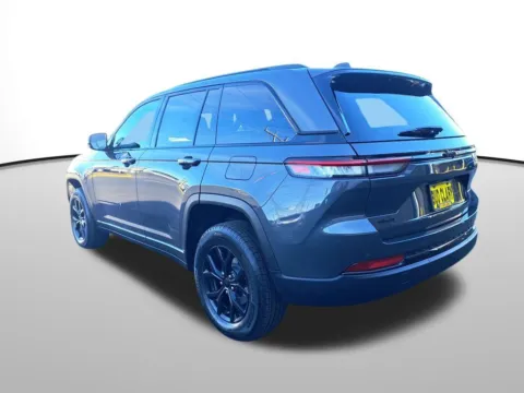 Another view of 2025 Jeep Grand Cherokee for sale in Auburn, WA at Bud Clary Auburn CDJR