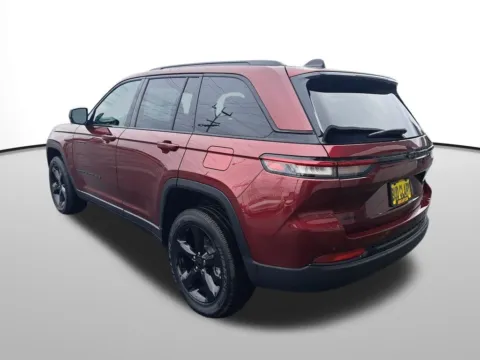 Another view of 2025 Jeep Grand Cherokee Altitude X for sale in Auburn, WA at Bud Clary Auburn CDJR