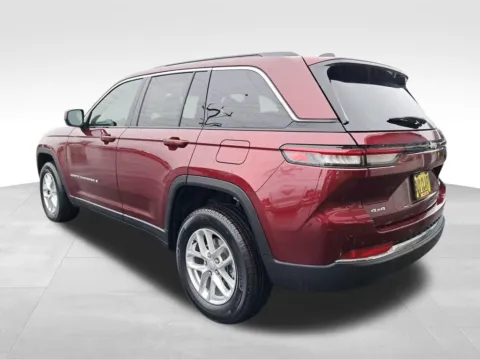 Another view of 2026 Jeep Grand Cherokee Laredo for sale in Auburn, WA at Bud Clary Auburn CDJR