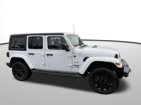 More photos of 2022 Jeep Wrangler at Bud Clary Auburn CDJR, WA