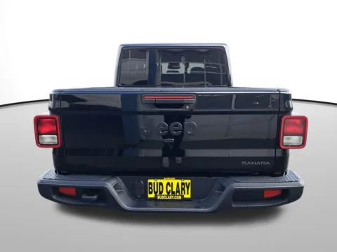 More photos of 2026 Jeep Gladiator Sahara at Bud Clary Auburn CDJR, WA