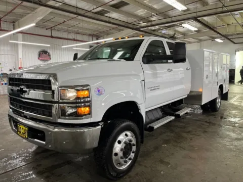 White 2025 Chevrolet Silverado MD WT for sale in Auburn, WA