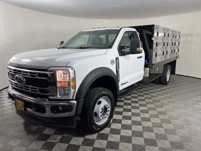 White 2025 Ford Super Duty F-550 DRW XL for sale in Auburn, WA
