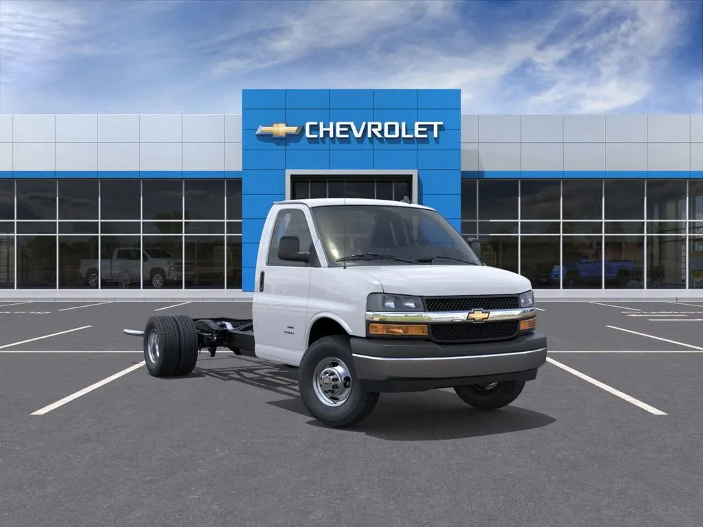 White 2025 Chevrolet Express Commercial Cutaway 3500 for sale in Auburn, WA