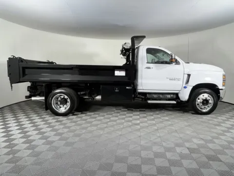 More photos of 2024 Chevrolet Silverado MD LT at Bud Clary Auburn CDJR, WA