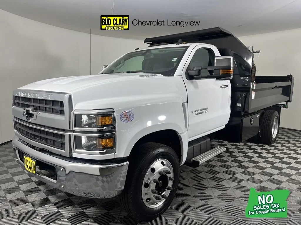 White 2024 Chevrolet Silverado MD LT for sale in Auburn, WA