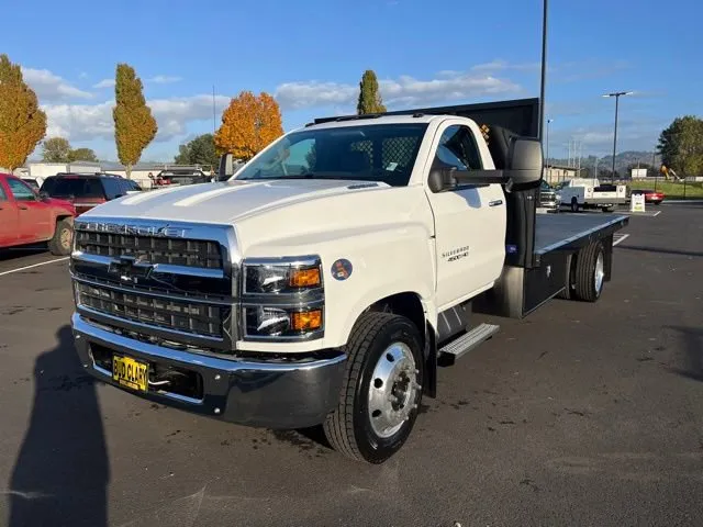 White 2025 Chevrolet Silverado MD WT for sale in Auburn, WA