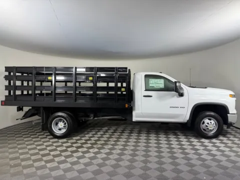 More photos of 2025 Chevrolet Silverado 3500HD CC Work Truck at Bud Clary Auburn CDJR, WA