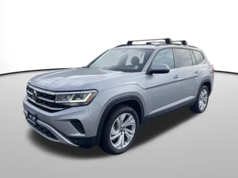 Photos of 2022 Volkswagen Atlas 3.6L V6 SE w/Technology for sale in Auburn, WA at Bud Clary Auburn CDJR