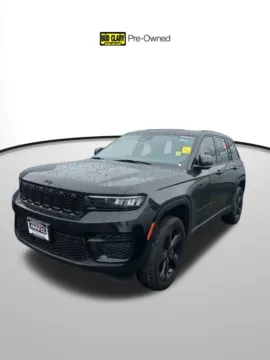 Black 2023 Jeep Grand Cherokee Altitude for sale in Auburn, WA
