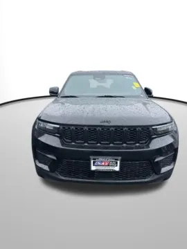 Photos of 2023 Jeep Grand Cherokee Altitude for sale in Auburn, WA at Bud Clary Auburn CDJR