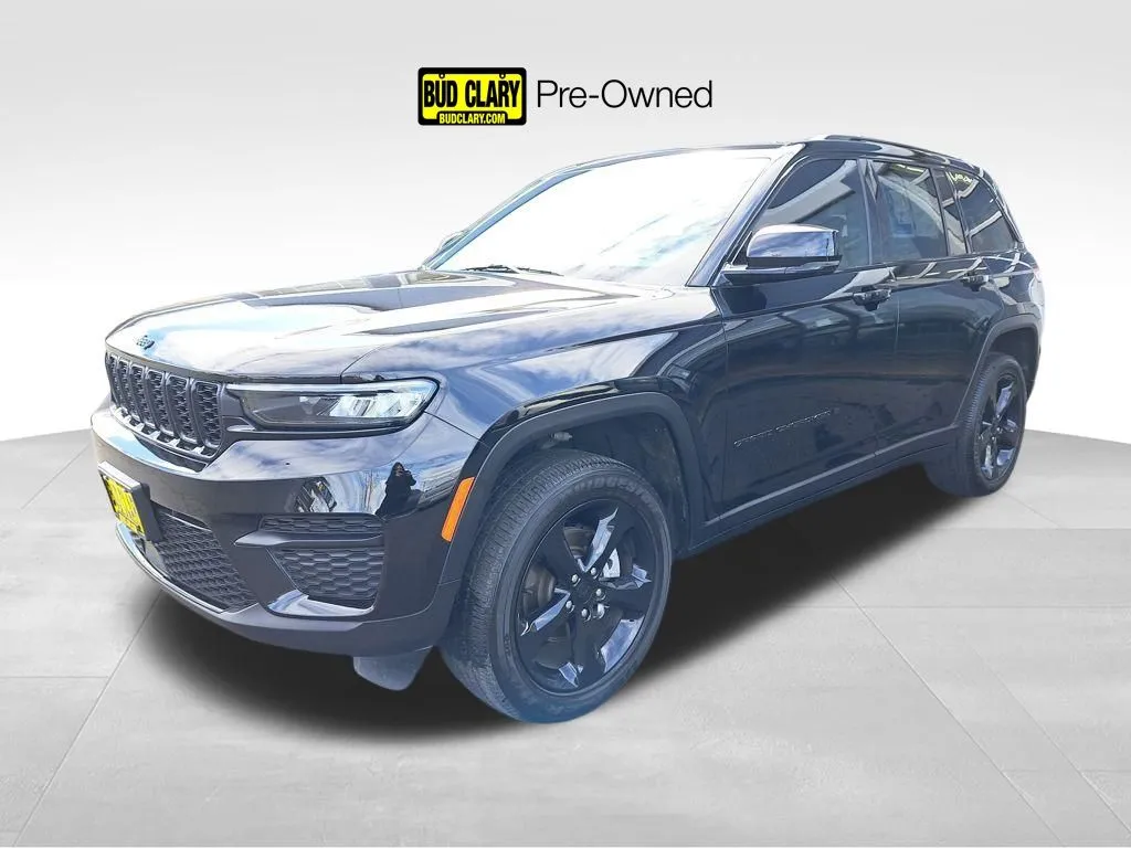 Black 2023 Jeep Grand Cherokee Altitude X for sale in Auburn, WA