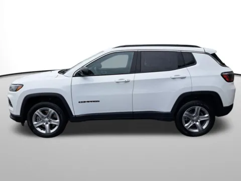 Photos of 2023 Jeep Compass Latitude for sale in Auburn, WA at Bud Clary Auburn CDJR