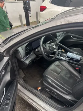 More photos of 2023 Hyundai Elantra Hybrid Limited at Bud Clary Auburn CDJR, WA