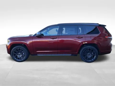 Photos of 2025 Jeep Grand Cherokee L Summit for sale in Auburn, WA at Bud Clary Auburn CDJR