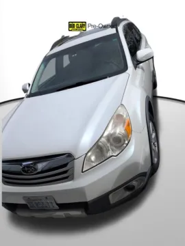 White 2010 Subaru Outback 2.5i for sale in Auburn, WA