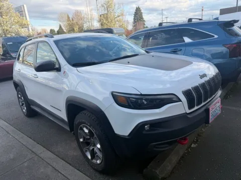 Another view of 2019 Jeep Cherokee Trailhawk for sale in Auburn, WA at Bud Clary Auburn CDJR
