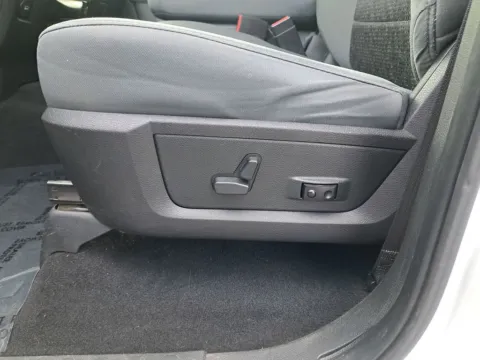 Photos of 2018 Ram 1500 Big Horn for sale in Auburn, WA at Bud Clary Auburn CDJR