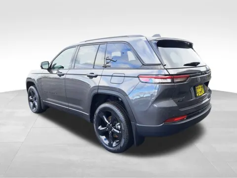 Another view of 2025 Jeep Grand Cherokee Limited for sale in Auburn, WA at Bud Clary Auburn CDJR