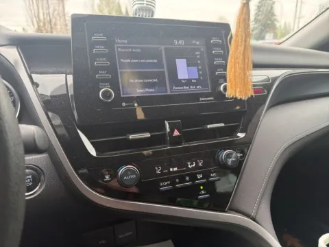 More photos of 2022 Toyota Camry LE at Bud Clary Auburn CDJR, WA