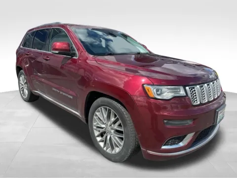 Photos of 2018 Jeep Grand Cherokee Summit for sale in Auburn, WA at Bud Clary Auburn CDJR
