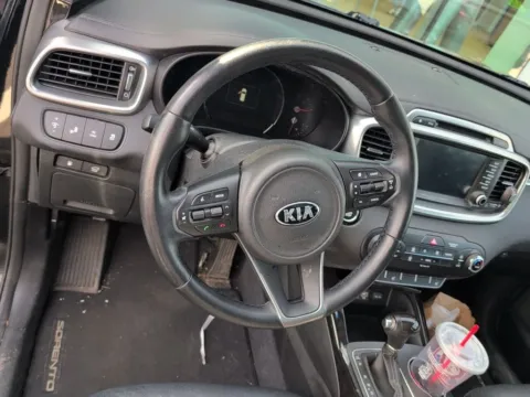 Another view of 2016 Kia Sorento EX for sale in Auburn, WA at Bud Clary Auburn CDJR