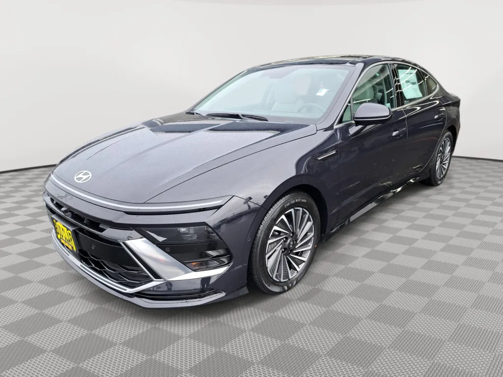 2025 Hyundai Sonata Hybrid Limited for sale in Auburn, WA