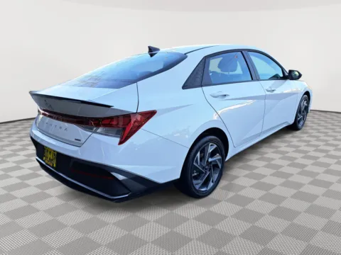 More photos of 2025 Hyundai Elantra Hybrid SEL Sport at Auburn CDJR, WA
