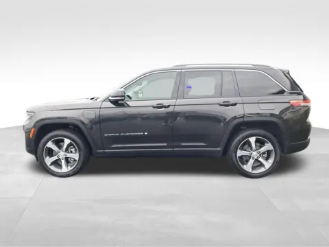 Photos of 2023 Jeep Grand Cherokee 4xe for sale in Auburn, WA at Bud Clary Auburn CDJR