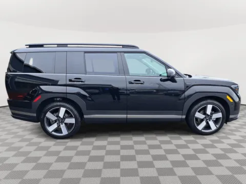 More photos of 2025 Hyundai Santa Fe Hybrid Limited at Auburn CDJR, WA