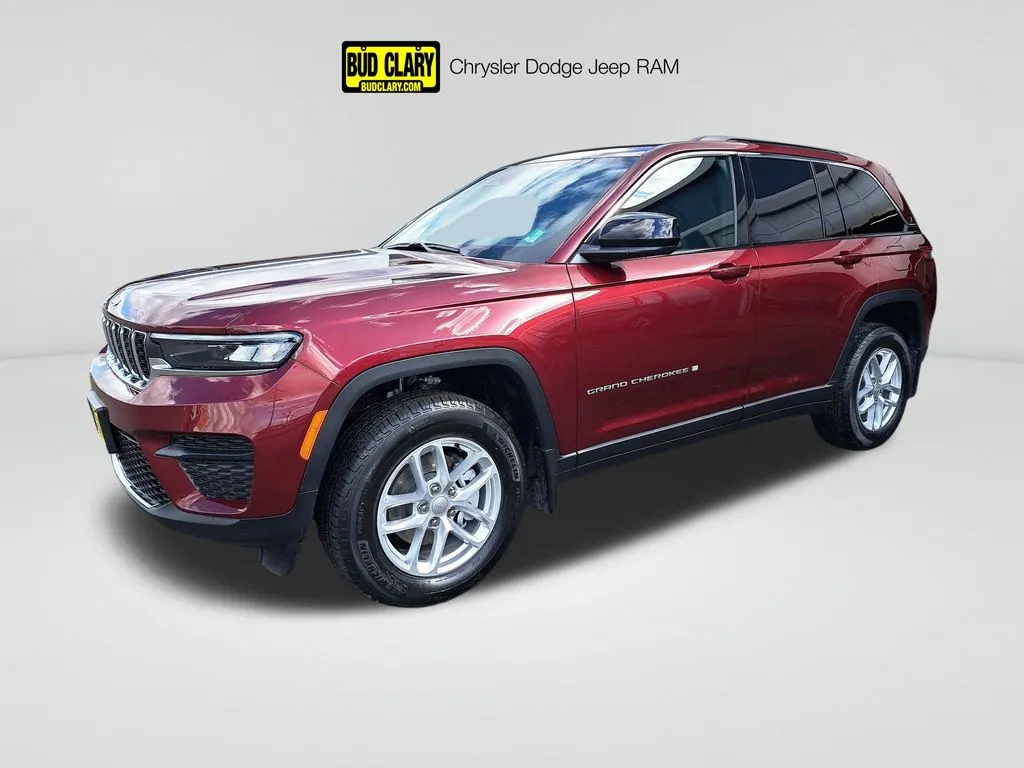 Red 2025 Jeep Grand Cherokee Laredo for sale in Auburn, WA