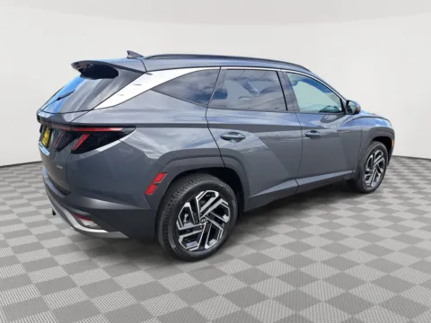 More photos of 2025 Hyundai Tucson Limited at Auburn CDJR, WA