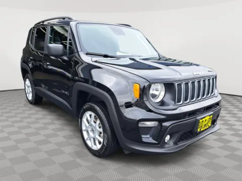 More photos of 2022 Jeep Renegade Latitude at Auburn CDJR, WA