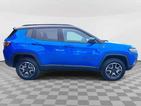 More photos of 2025 Jeep Compass Trailhawk at Auburn CDJR, WA