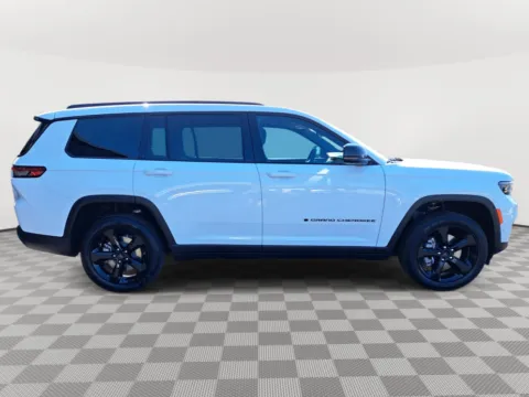More photos of 2025 Jeep Grand Cherokee L Limited at Auburn CDJR, WA