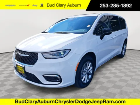 White 2025 Chrysler Pacifica Select for sale in Auburn, WA