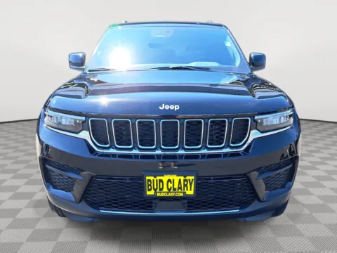Another view of 2025 Jeep Grand Cherokee Laredo for sale in Auburn, WA at Auburn CDJR
