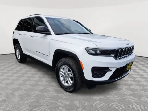 More photos of 2025 Jeep Grand Cherokee Laredo at Auburn CDJR, WA