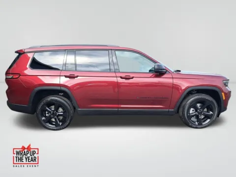 More photos of 2025 Jeep Grand Cherokee L Altitude X at Auburn CDJR, WA