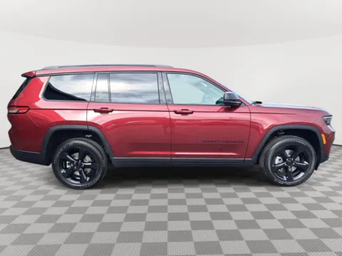 More photos of 2025 Jeep Grand Cherokee L Altitude X at Auburn CDJR, WA