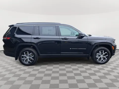 More photos of 2025 Jeep Grand Cherokee L Limited at Auburn CDJR, WA