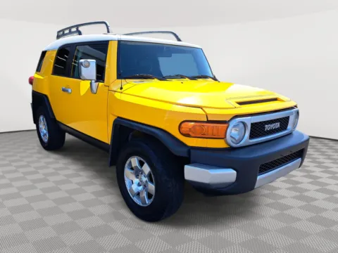 More photos of 2007 Toyota FJ Cruiser at Auburn CDJR, WA