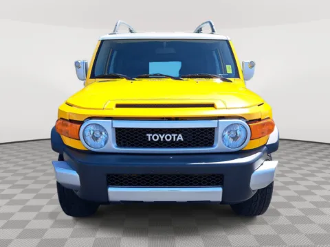 Another view of 2007 Toyota FJ Cruiser for sale in Auburn, WA at Auburn CDJR
