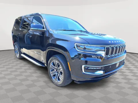 More photos of 2025 Jeep Wagoneer at Auburn CDJR, WA