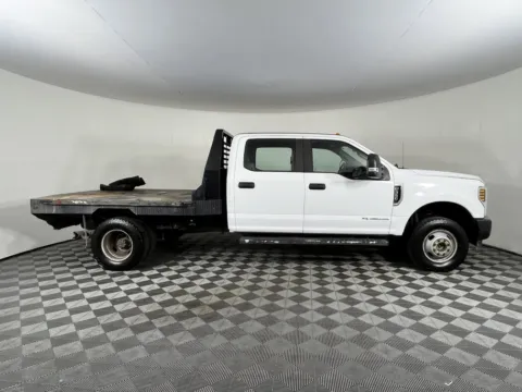 More photos of 2019 Ford Super Duty F-350 DRW XL at Auburn CDJR, WA