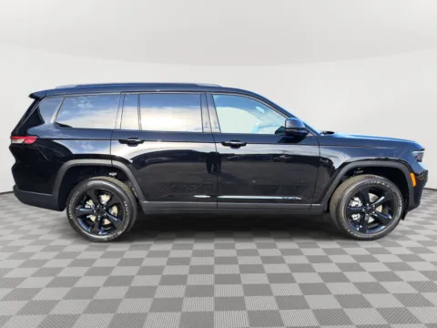 More photos of 2025 Jeep Grand Cherokee L Altitude X at Auburn CDJR, WA