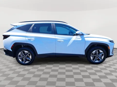 More photos of 2025 Hyundai Tucson Hybrid SEL Convenience at Auburn CDJR, WA