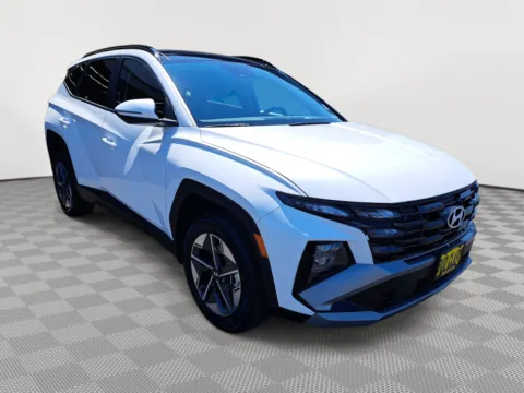 More photos of 2025 Hyundai Tucson Hybrid SEL Convenience at Auburn CDJR, WA