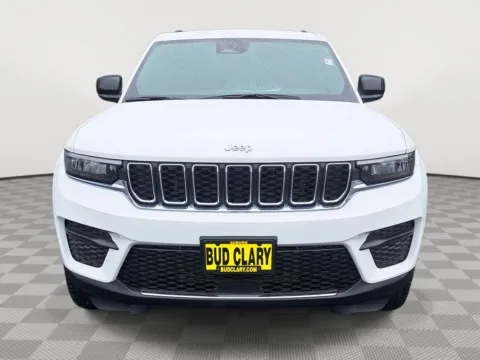 Another view of 2025 Jeep Grand Cherokee Laredo for sale in Auburn, WA at Auburn CDJR