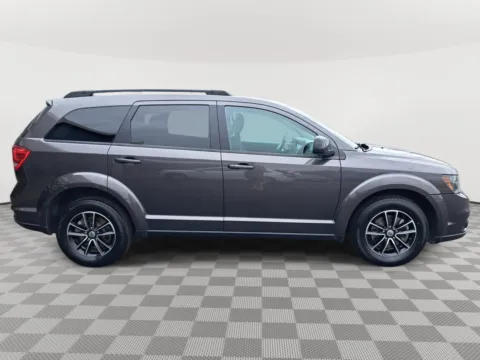 More photos of 2018 Dodge Journey SXT at Auburn CDJR, WA